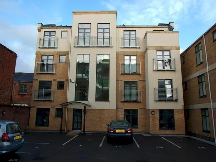 2 Bedroom Flat To Rent In City Central, Wright Street, Hull, HU2
