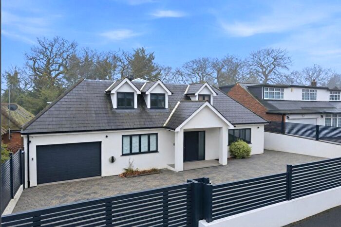 4 Bedroom Detached House For Sale In Bracken Drive, Chigwell, Essex, IG7