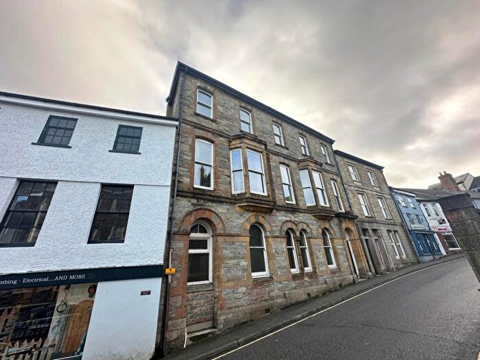 2 Bedroom Flat For Sale In Callington, PL17