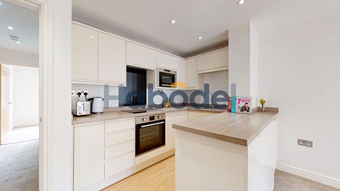 2 Bedroom Flat To Rent In , Hill Headington Hill, Oxford, OX4