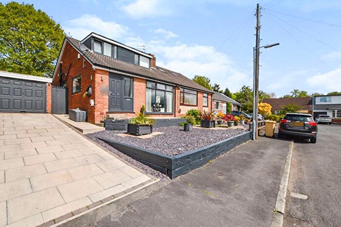 3 Bedroom Semi-Detached House For Sale In Brantfell Grove, Breightmet, BL2