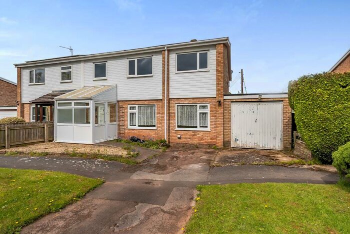 5 Bedroom Semi-Detached House For Sale In Sutton St Nicholas, Hereford, HR1