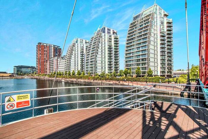 2 Bedroom Apartment To Rent In The Quays, Salford, M50