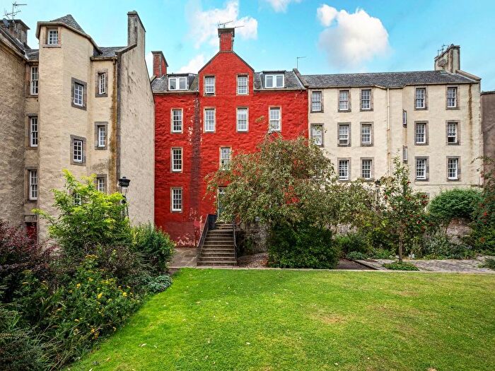 3 Bedroom Flat To Rent In Chessels Court, Canongate, Edinburgh, EH8