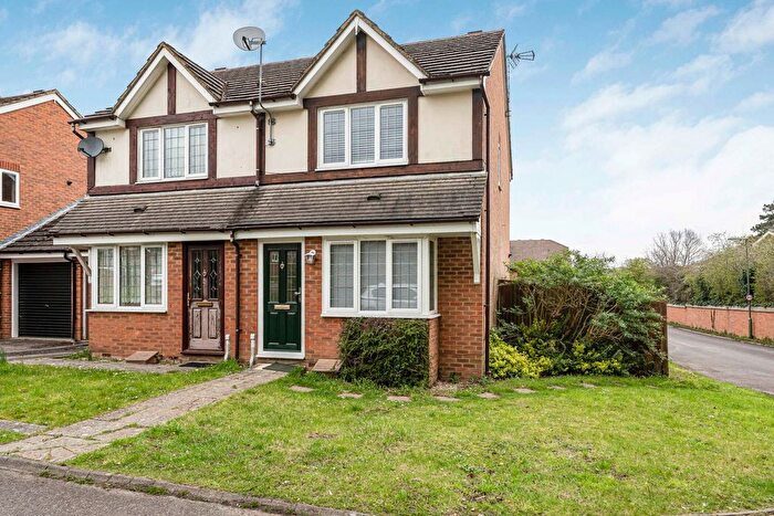 2 Bedroom Semi Detached House For Sale In The Old Orchard, Farnham, Surrey, GU9
