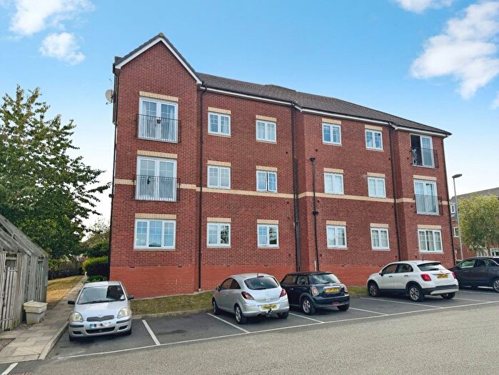 2 Bedroom Flat For Sale In Robinson Road, Ellesmere Port, CH65