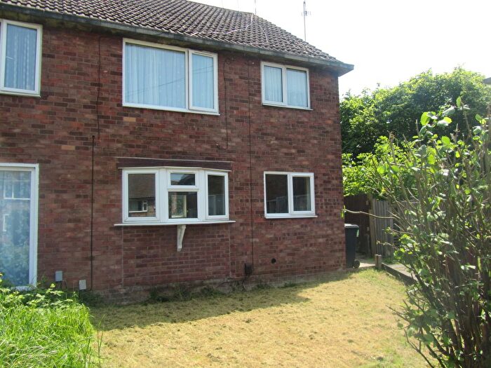 2 Bedroom Maisonette To Rent In Fieldview Close, Exhall, Warwickshire, CV7
