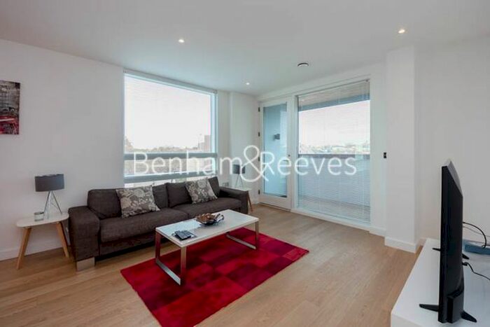 2 Bedroom Flat To Rent In Holland Park Avenue, Kensington, W11