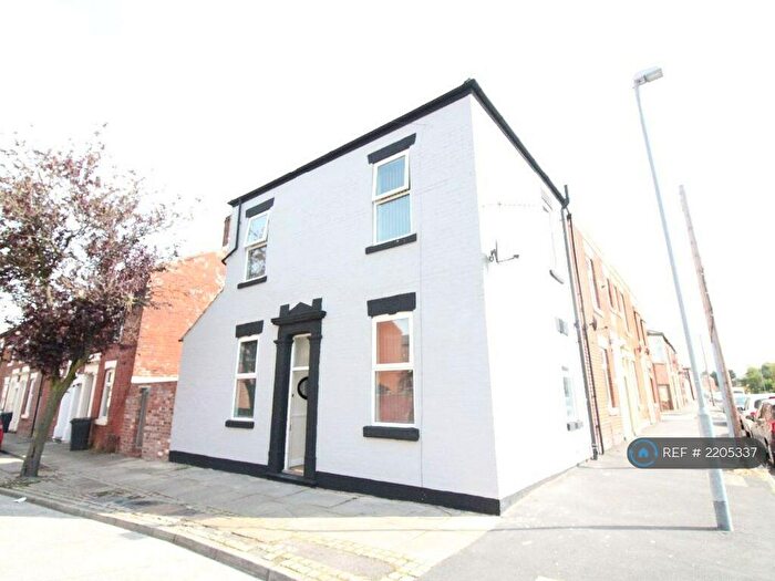 4 Bedroom End Of Terrace House To Rent In Ripon Street, Preston, PR1