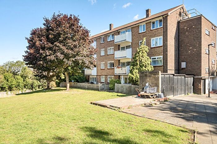3 Bedroom Flat For Sale In Wood Vale, London, SE23