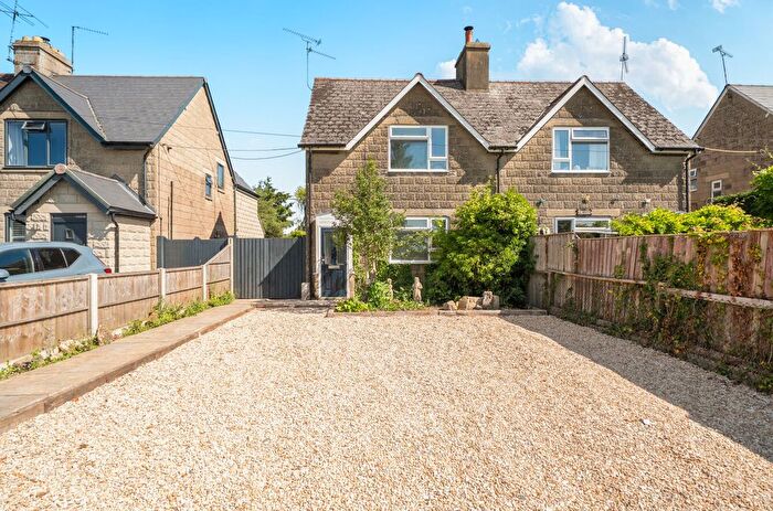 3 Bedroom Detached House For Sale In Fair View, Cricklade, Swindon, SN6