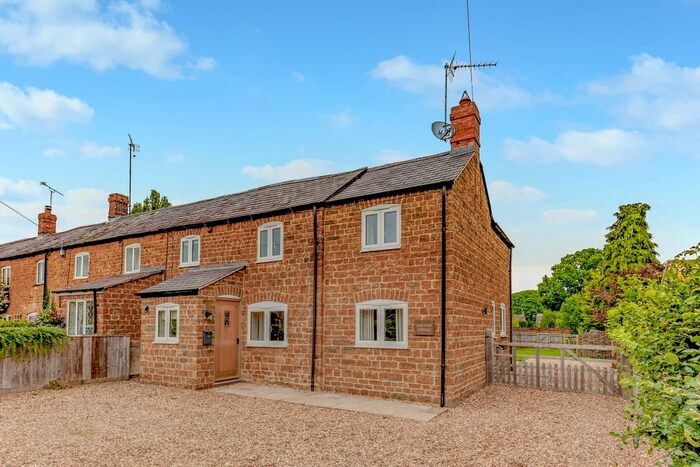 4 Bedroom Semi-Detached House To Rent In Townsend, Barford St. Michael, Banbury, OX15