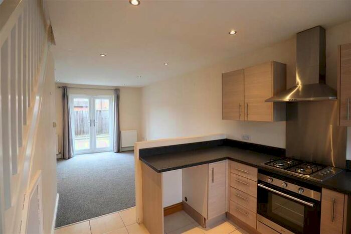 2 Bedroom Semi-Detached House To Rent In Queen Elizabeth Road, Lincoln, LN1