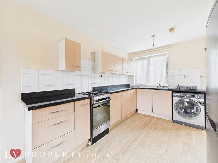 3 Bedroom Semi-Detached House To Rent In Villa Street, Birmingham, B19