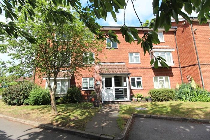 2 Bedroom Flat For Sale In Misbourne Court, Langley, SL3