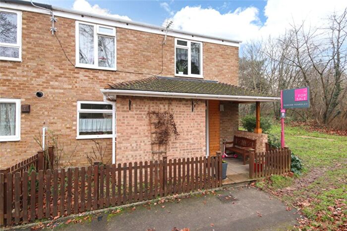 3 Bedroom End Of Terrace House For Sale In Ringwood, Bracknell, Berkshire, RG12