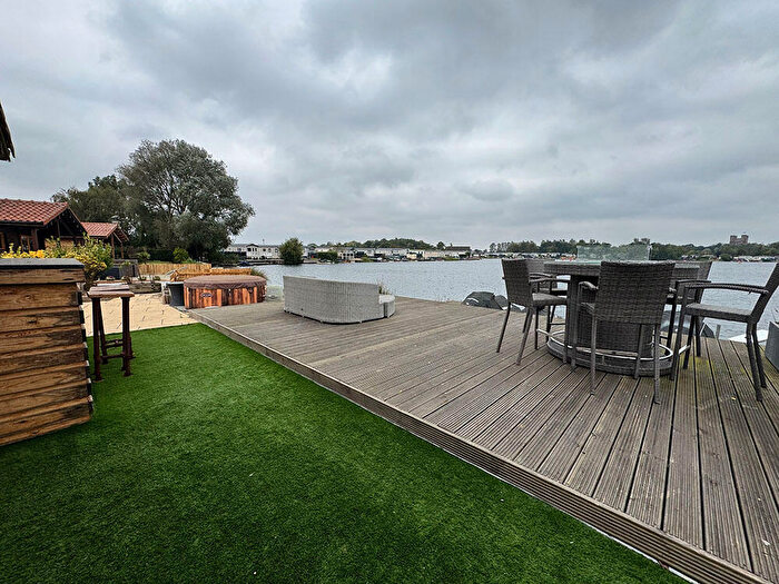 3 Bedroom Log Cabin For Sale In The Ramparts, Tattershall Lakes Country Park, Sleaford Road, Tattershall, LN4