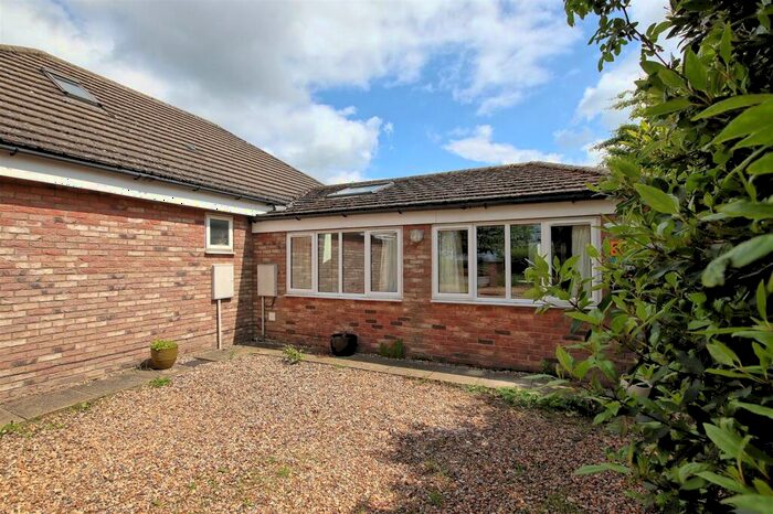 1 Bedroom Semi-Detached Bungalow To Rent In Horningsea Road, Fen Ditton, Cambridge, CB5