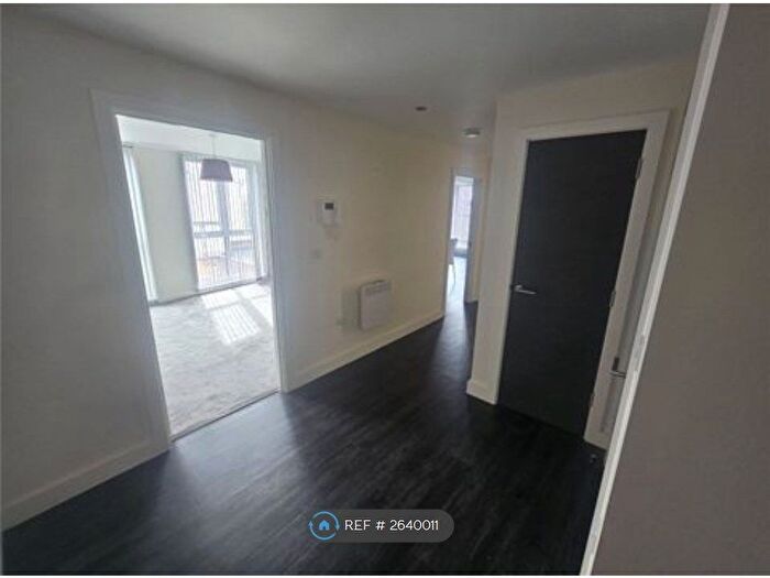 2 Bedroom Flat To Rent In Agin Court, Leicester, LE1