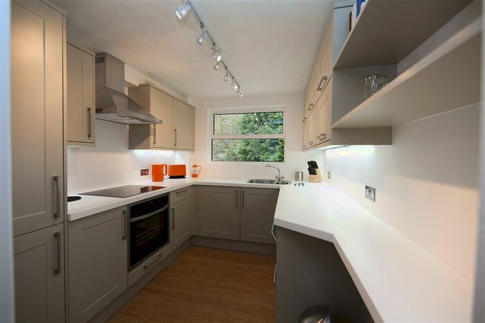 2 Bedroom Apartment To Rent In Weston Park, Bath, BA1