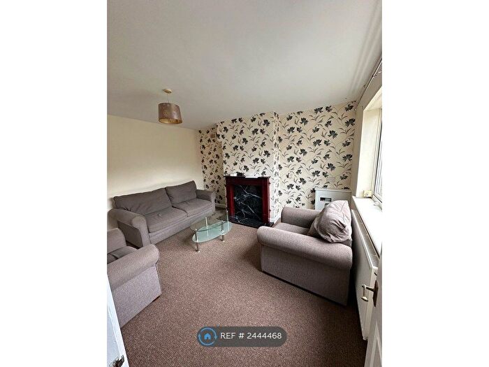 2 Bedroom Terraced House To Rent In Morris Road, Northampton, NN2