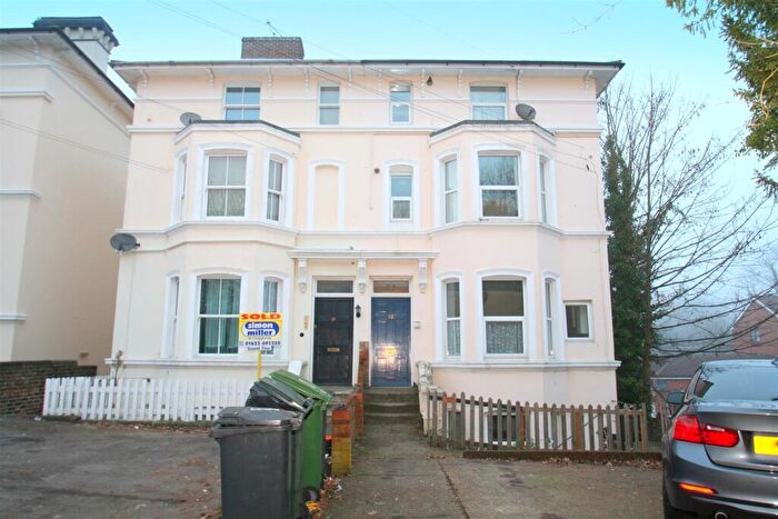 1 Bedroom Flat To Rent In Top Floor Flat, Buckland Hill, Maidstone, Kent, ME16