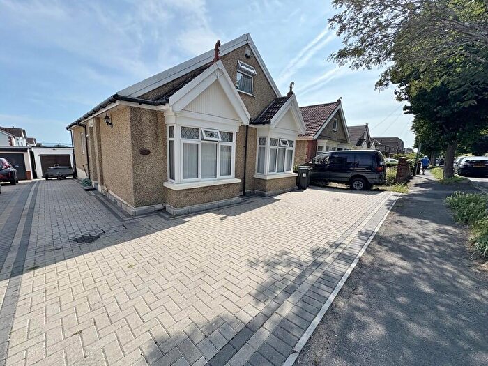 4 Bedroom Detached Bungalow For Sale In Sea View Road, Drayton, PO6