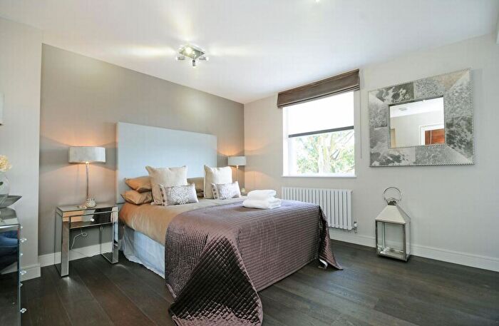 3 Bedroom Flat To Rent In Boydell Court, St. Johns Wood Park, London, NW8