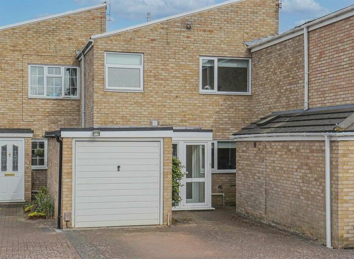 3 Bedroom Terraced House To Rent In Clyfton Close, Broxbourne, EN10