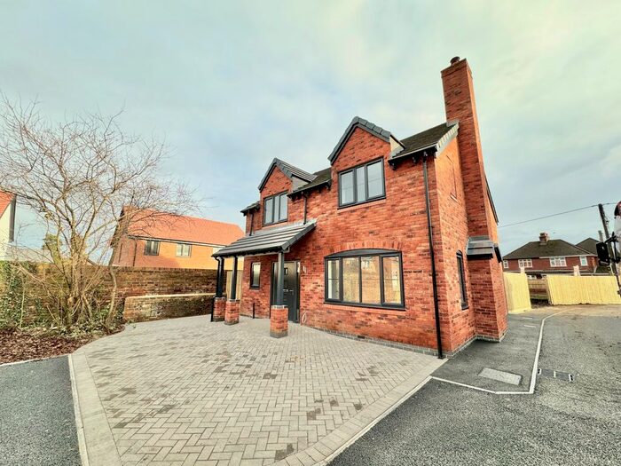 4 Bedroom Detached House For Sale In Wellington Road, Muxton, Telford, TF2