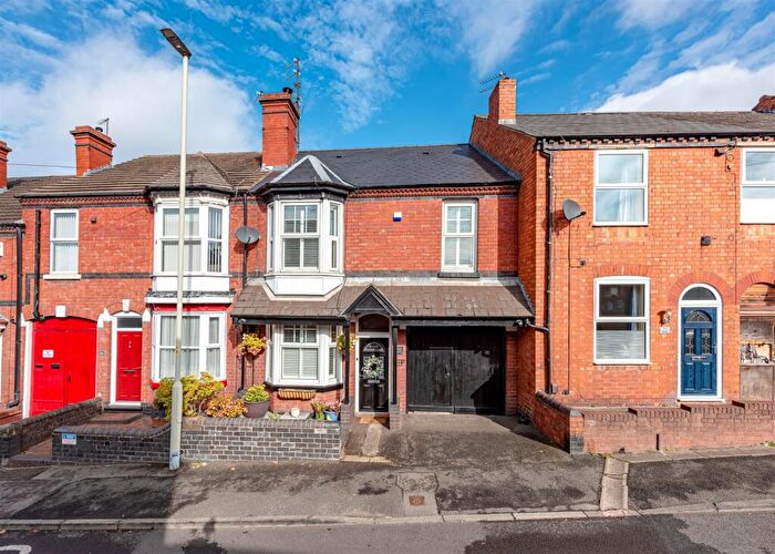 3 Bedroom Terraced House For Sale In Zoar Street, Dudley, DY3