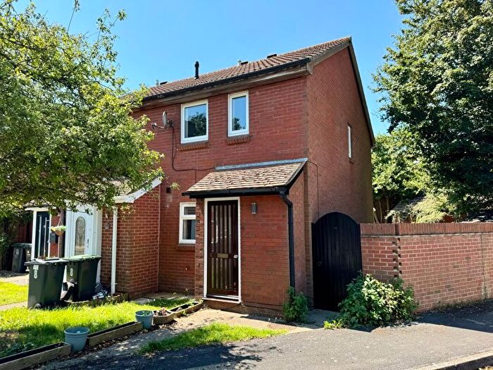 2 Bedroom End Of Terrace House To Rent In Fathoms Reach, Hayling Island, PO11