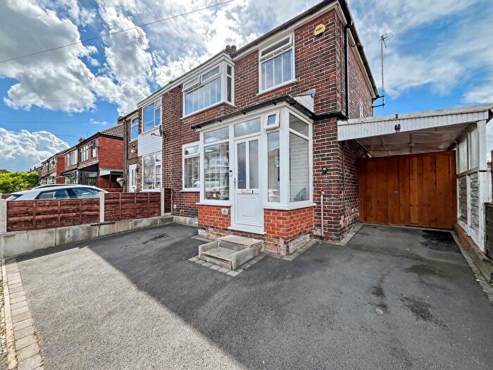 3 Bedroom Semi Detached House For Sale In Apollo Avenue, Bury, BL9