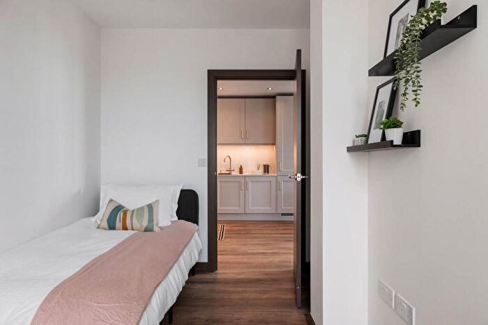 2 Bedroom Flat For Sale In Dylon Riverside, Lower Sydenham, London, SE26