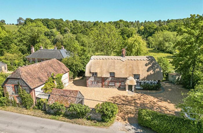 4 Bedroom Detached House To Rent In Lower Woodford, Salisbury, SP4