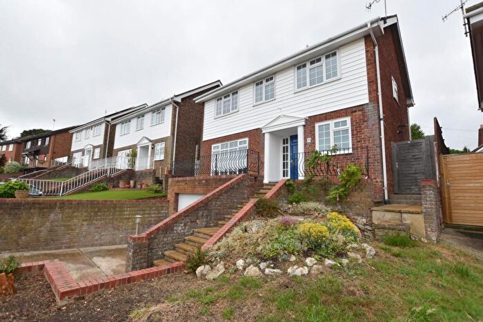 4 Bedroom Detached House For Sale In Nursery Fields, Hythe, CT21