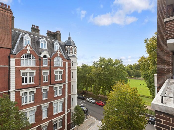2 Bedroom Flat For Sale In Franklins Row, London, SW3