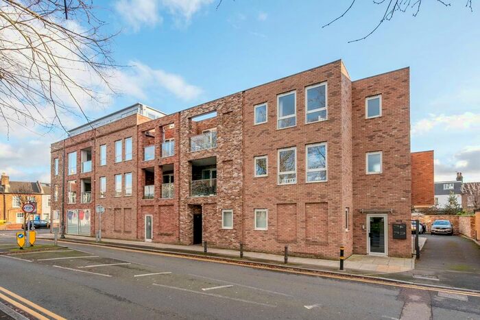 2 Bedroom Flat For Sale In Quicks Road, Wimbledon, London, SW19