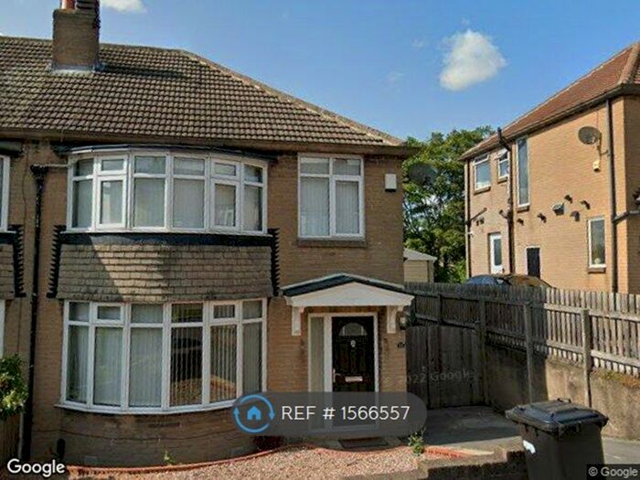3 Bedroom Semi-Detached House To Rent In Carr Manor Place, Leeds, LS17