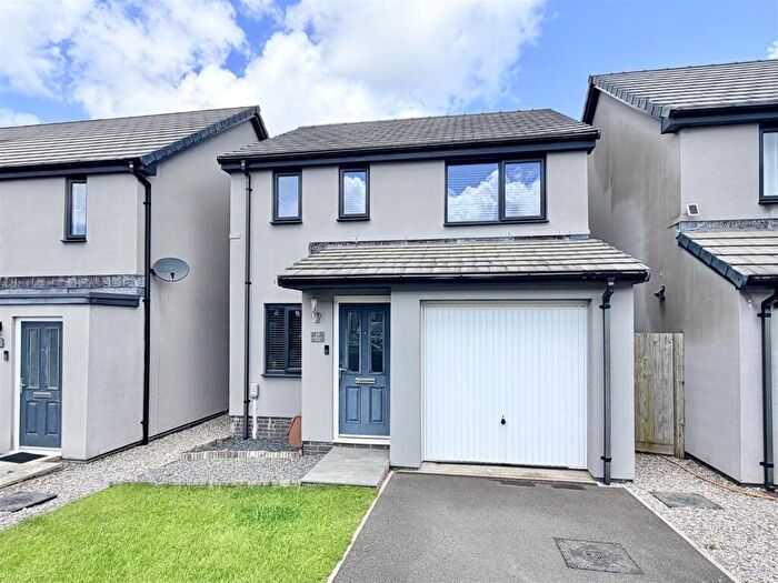 3 Bedroom Detached House For Sale In Saltram Meadow, Plymouth, PL9