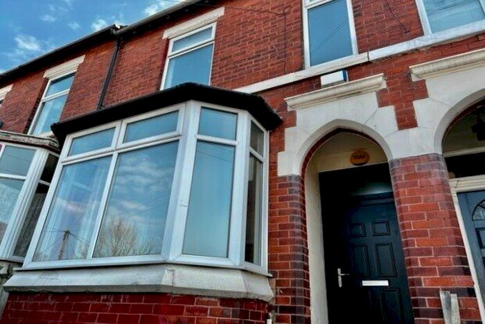 3 Bedroom Property To Rent In Douglas Street, Salford, M7