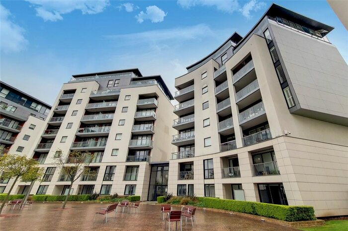 2 Bedroom Flat To Rent In Pump House Crescent, Brentford, TW8