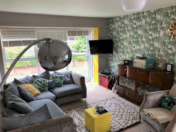 2 Bedroom Flat To Rent In Arnold Court, Wilbraham Road, Manchester, M16