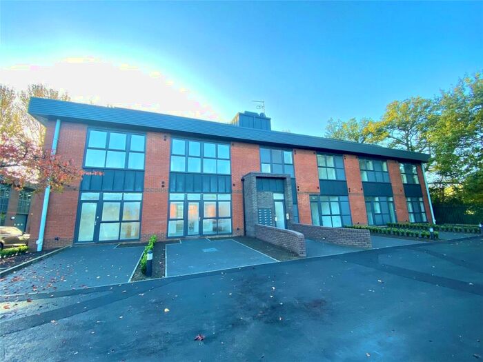 1 Bedroom Apartment To Rent In Parkview House, Oaklands Park, Wokingham, RG41