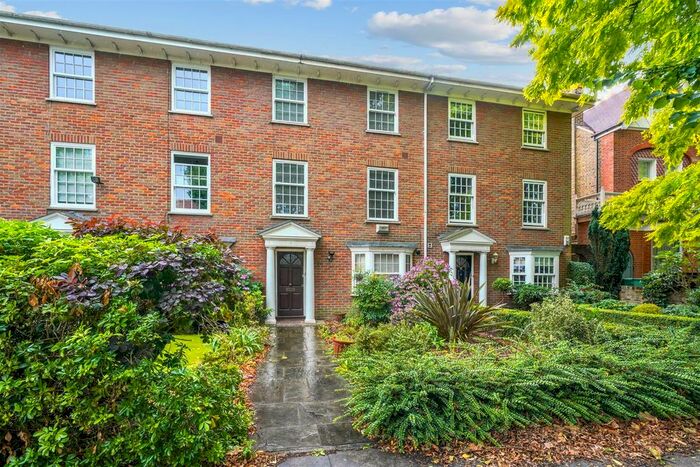 4 Bedroom Terraced House To Rent In Woodville Gardens, Ealing, W5