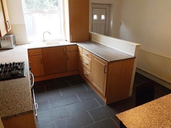 3 Bedroom Terraced House To Rent In Foxhill Road, Sheffield, S6