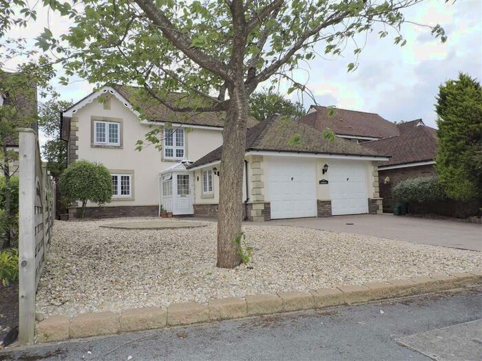 4 Bedroom Detached House For Sale In Coed Y Cadno, Cwmgwili, Llanelli SA14