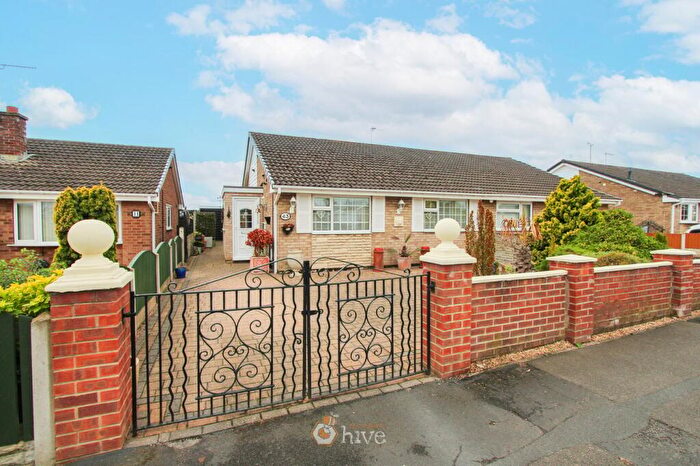 3 Bedroom Semi-Detached Bungalow For Sale In Parkway, Armthorpe, Doncaster, DN3