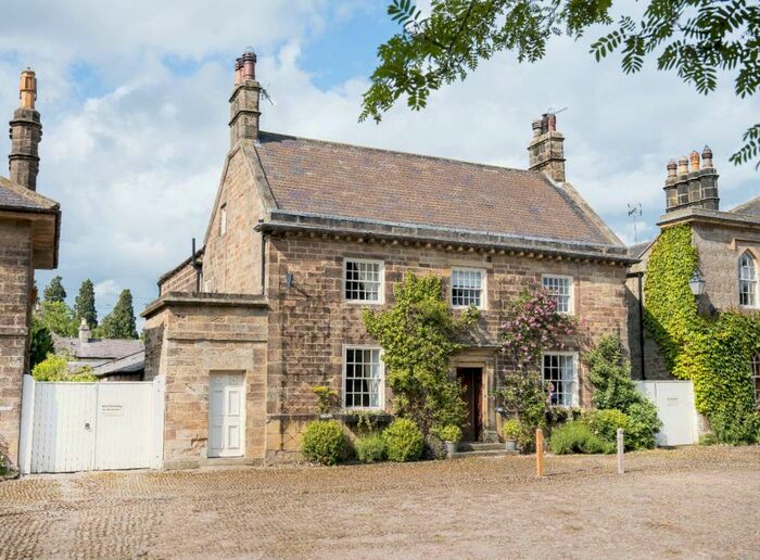 6 Bedroom Detached House For Sale In Ripley, Harrogate, HG3