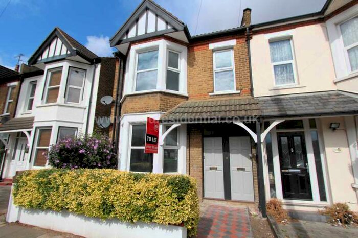 2 Bedroom Flat To Rent In St Marys Road, Southend On Sea, SS2
